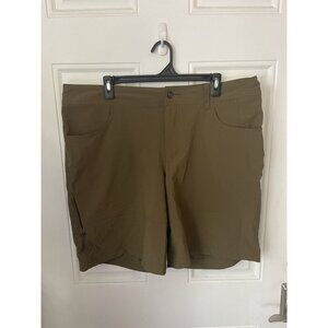 REI Co Op Women's Shorts Olive/ Army Green Sz 16 Hike Camp Granola